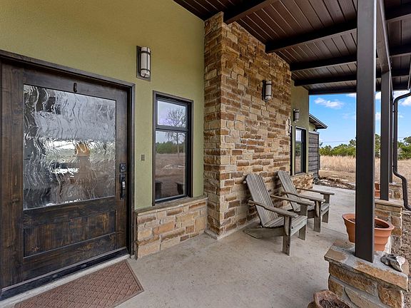 3rd image of 175 Limestone Rdg N