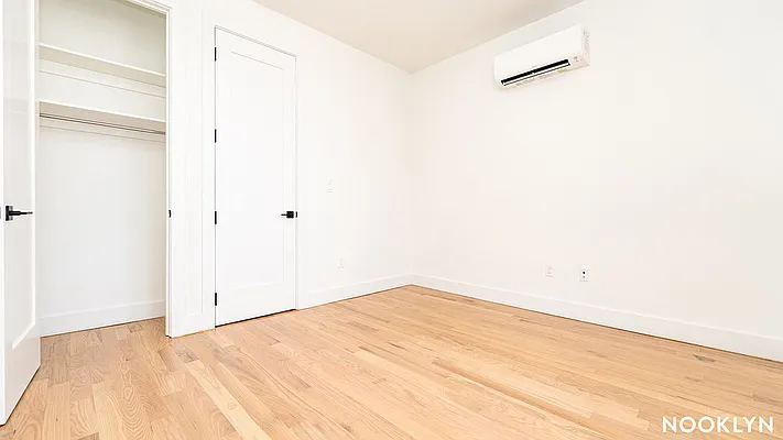 Rented by Nooklyn NYC LLC | media 20