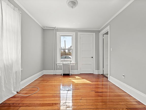 1st Floor Bedroom / Office