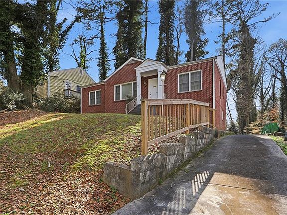 3rd image of 1169 Eastridge Rd SW