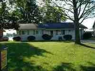 131 Castlewood Dr, Brooklyn, MI 49230