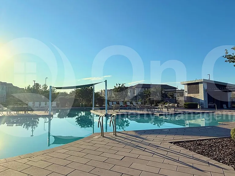 1068 E Sabino Dr — Photo 5