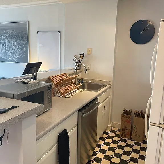 534 Beacon St #902 — Photo 9