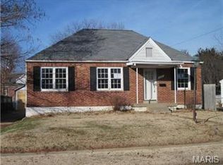 8701 Neier Ln, Saint Louis, MO 63123