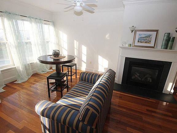 3rd image of 15 Park Ave Unit 209