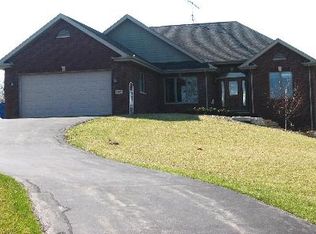 2347 Vankalker Dr, Crete, IL 60417