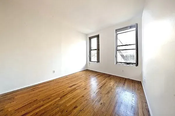 167 Avenue B #3R — Photo 4