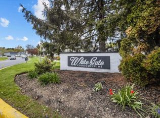 10 White Gate Rd, Wappingers Falls, NY 12590