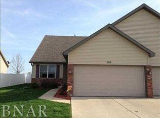 303 E Burcham St, Le Roy, IL 61752