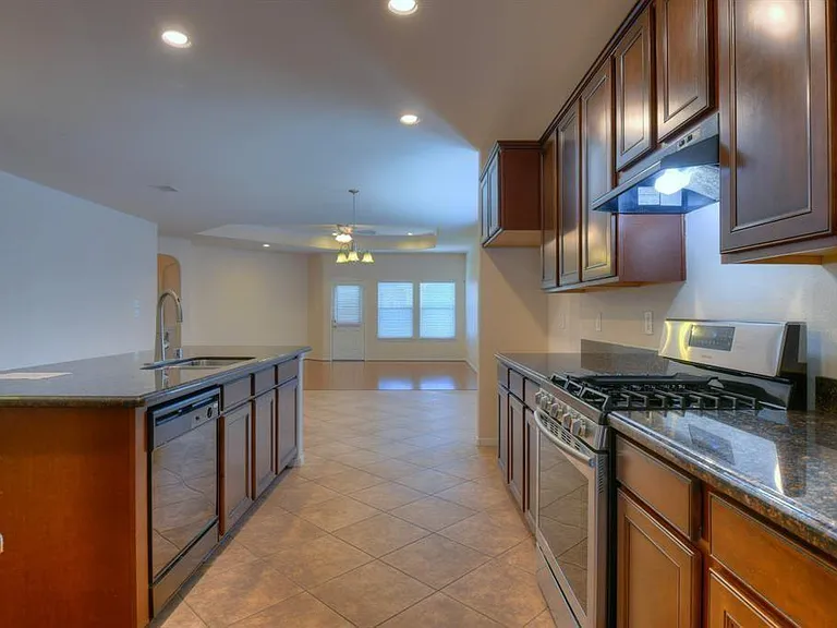 4711 Bellows View Dr — Photo 11