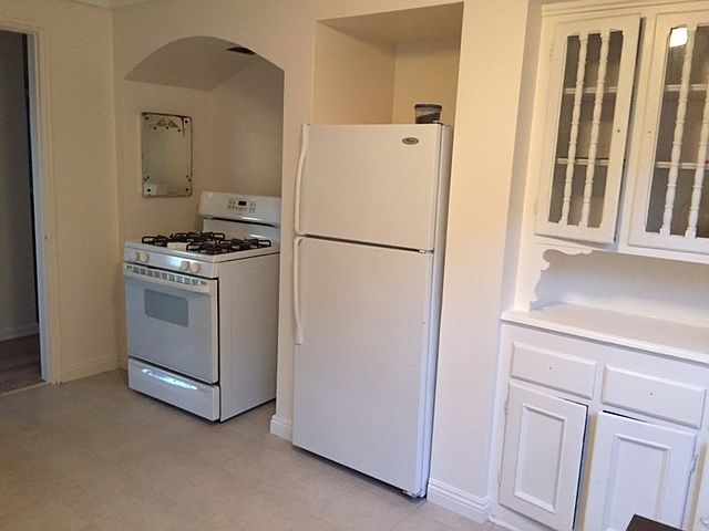 1st image of 3925 Woolwine Dr