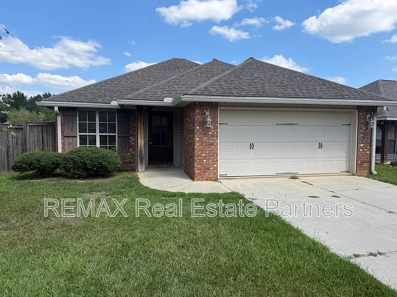 25 Hawthorne Dr
