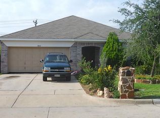 3863 N Summer Trail Dr, Fort Worth, TX 76137
