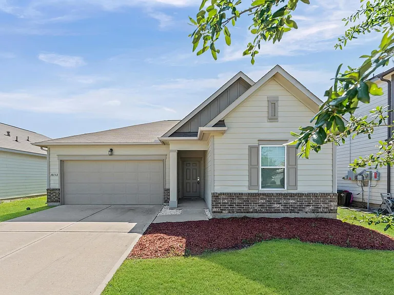 10132 Pappas Dr — Photo 1