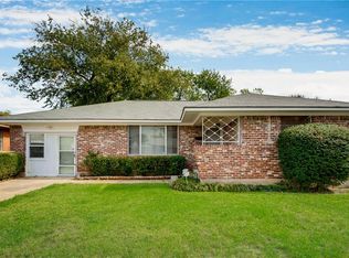 1918 Houghton Rd, Dallas, TX 75217