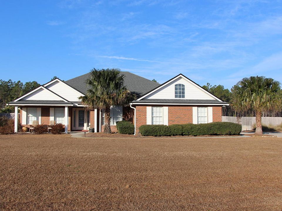 1st image of 14130 Camelot Pl