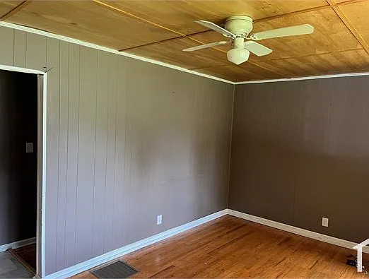 3 bed, 1025 sqft, $1,250 — Photo 4