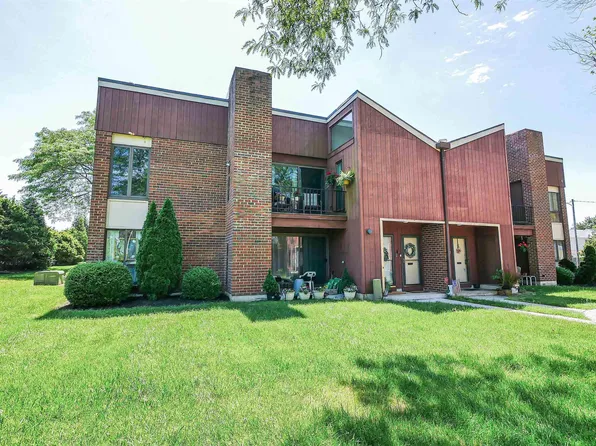 11 Shore Rd APT 4G, Somers Point, NJ 08244
