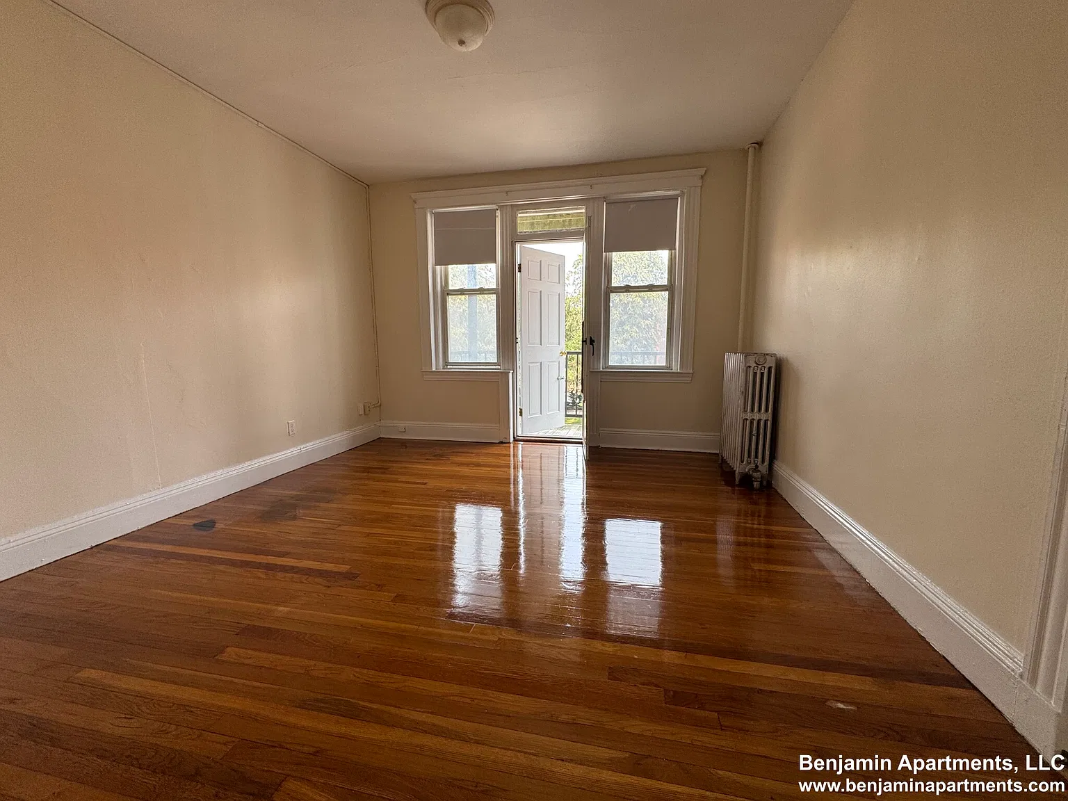 1 bed, $2,400 — Photo 1