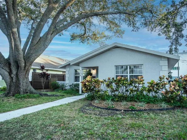 120 42nd Ave N, Saint Petersburg, FL 33703