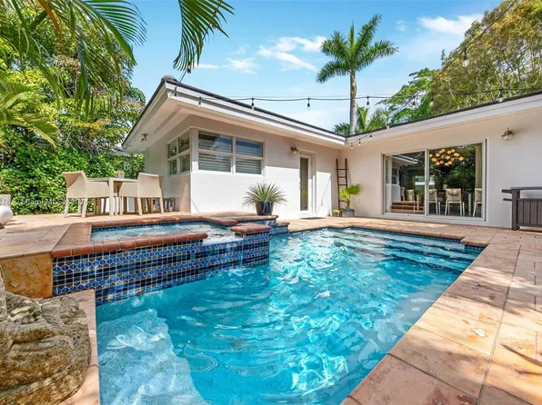 6904 Veronese St, Coral Gables, FL 33146