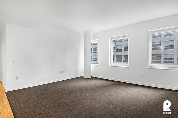 Rented by REZI | media 18