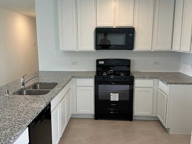 1569 Forge Pond Ln — Photo 8