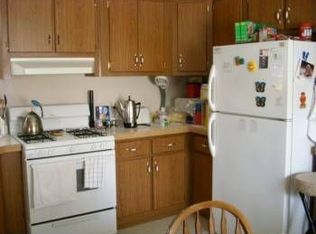 12820 Pratt Plz, Omaha, NE 68164