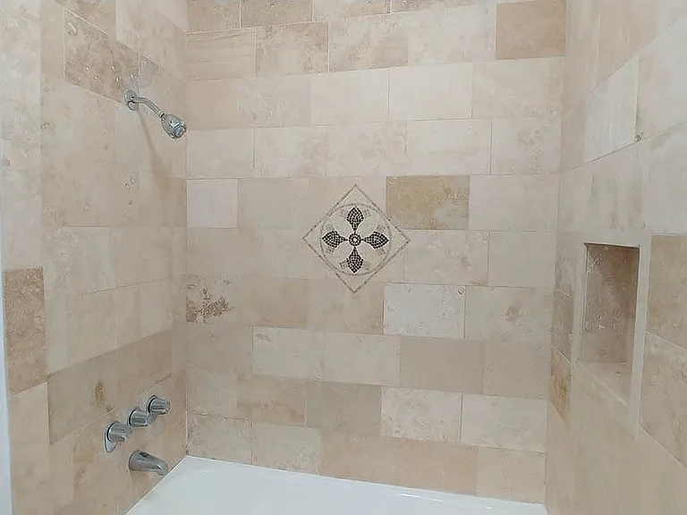 Five Star Suites — Photo 137