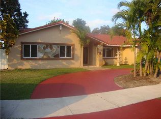 9421 SW 11th St, Miami, FL 33174