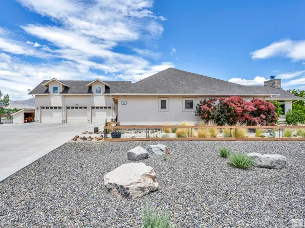 180 Como Ln, Dayton, NV 89403
