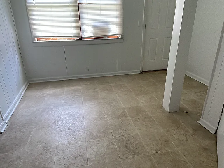 448 W Railroad Ave — Photo 10