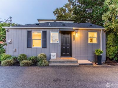 7169 18th Avenue SW, Seattle, WA, 98106