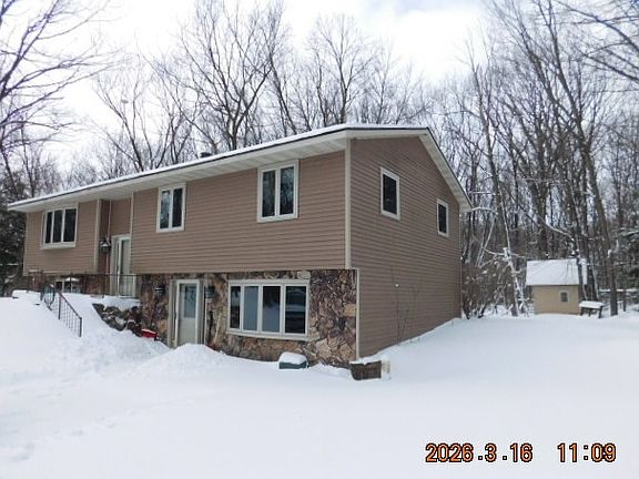 3rd image of N2232 Della Lane