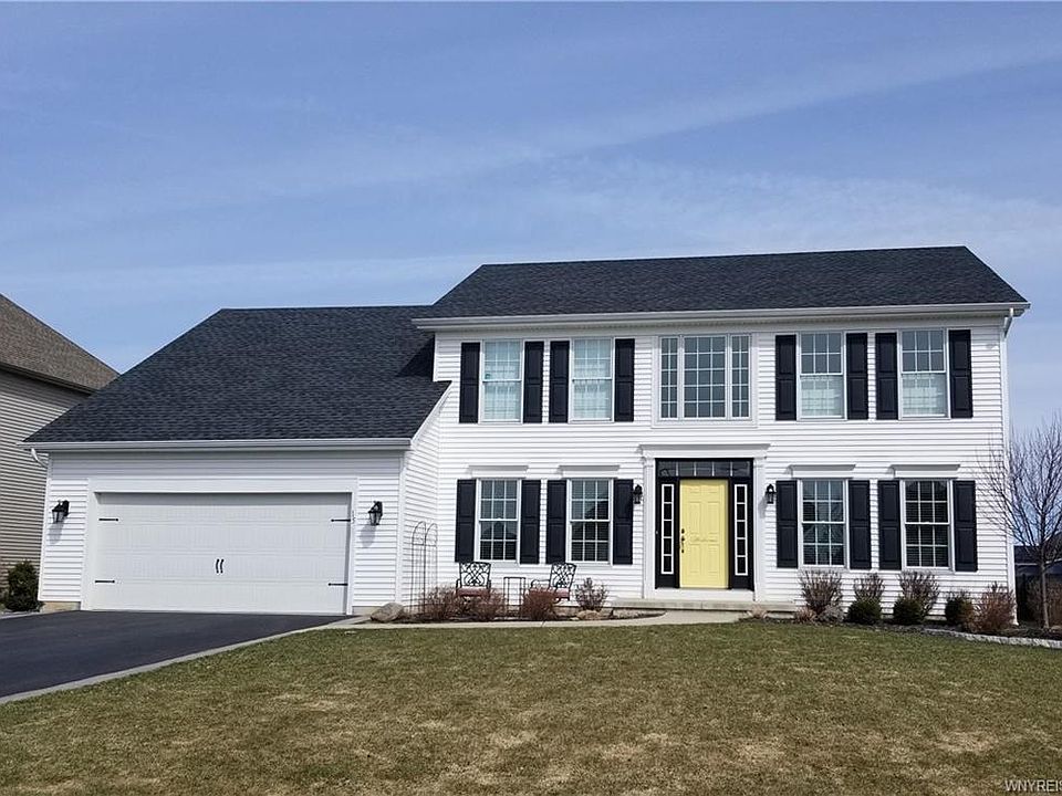 1st image of 15 Jonquille Ct