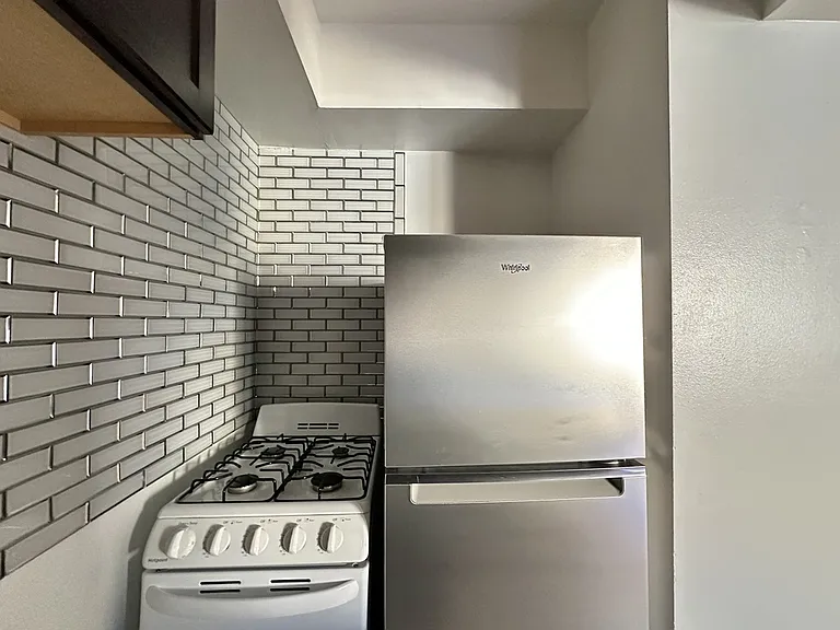 6830 N Sheridan Rd #365 — Photo 7