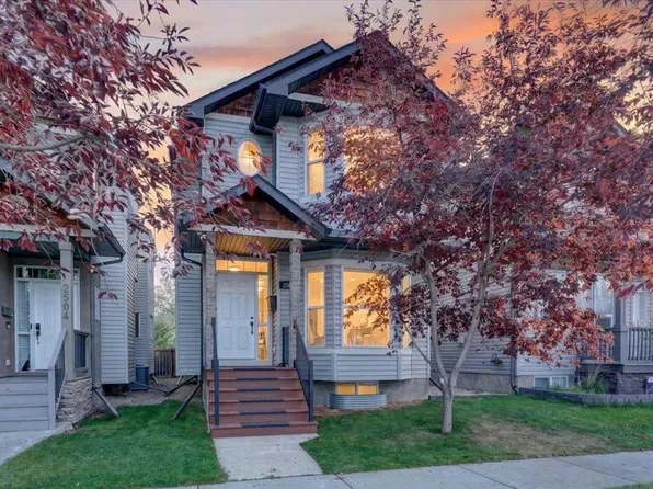 2506 W 17th St SE, Calgary, AB T2G 3V9