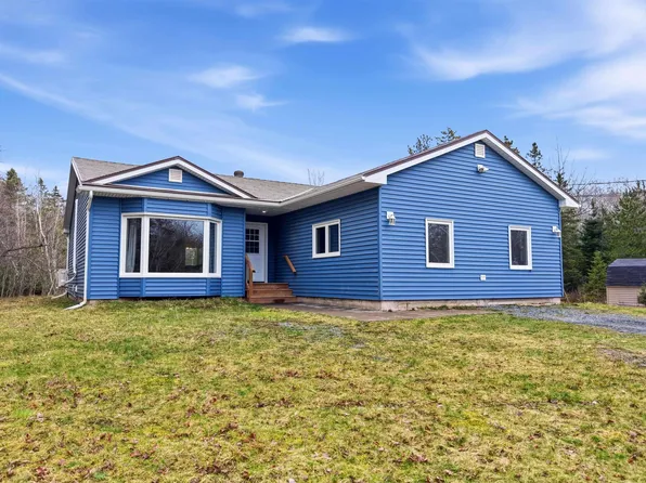 10 Hescott St, Halifax, NS B2S 1L6