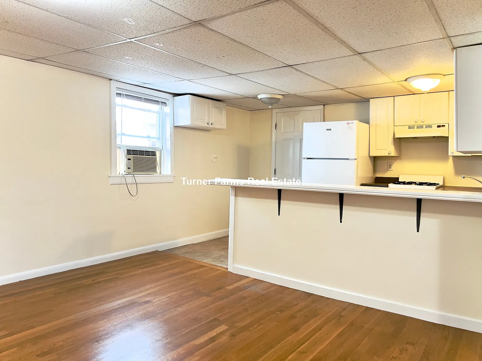 1 bed, 9999 sqft, $2,200 — Photo 1