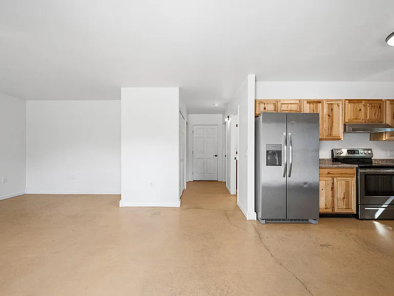 1594 Madeline St #B — Photo 4