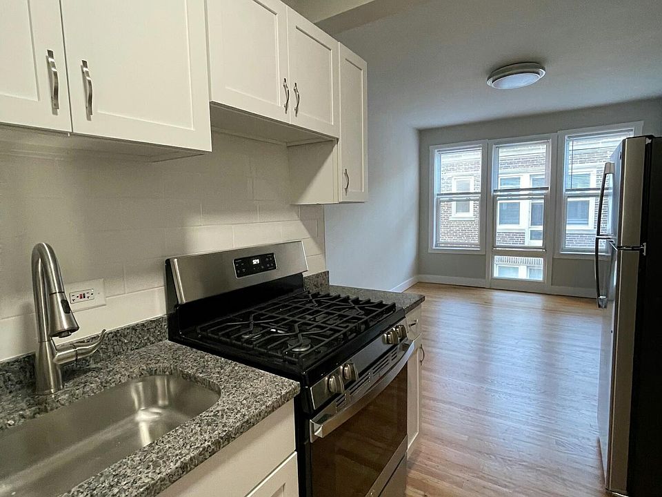 1st image of 1006 W Loyola Ave #3S
