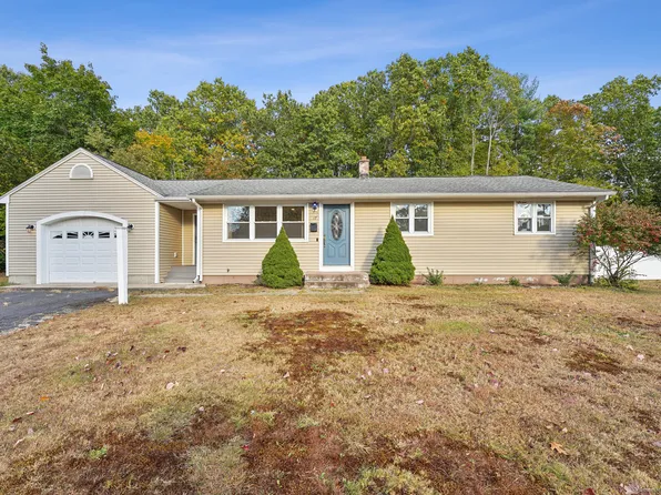 17 Pomeroy Road, Enfield, CT 06082