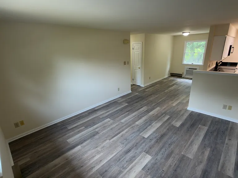 303 Green St #2 — Photo 26