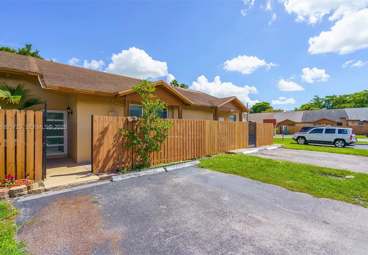 3 bed, 2.0 bath, $2,700 — Photo 1