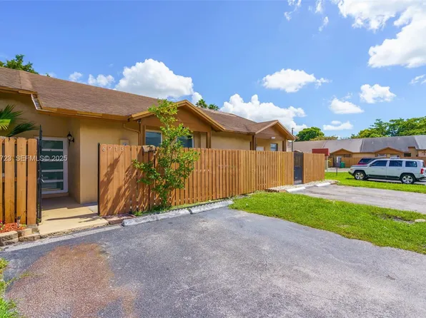 6713 NW 188th Ter #6713, Hialeah, FL 33015