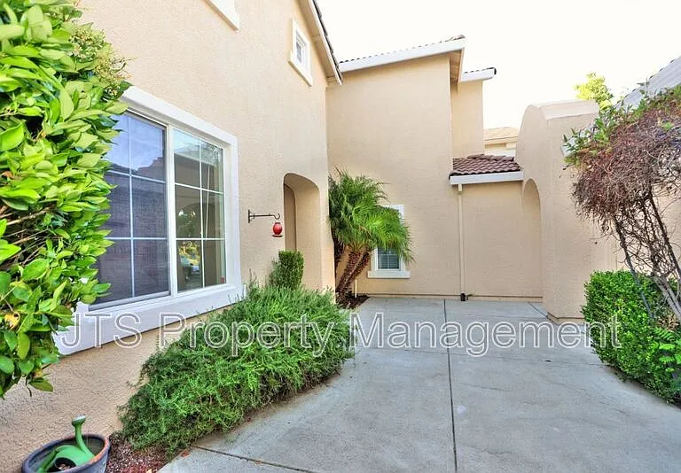 2040 San Esteban Cir — Photo 74