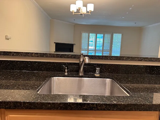 2550 Oak Rd — Photo 6