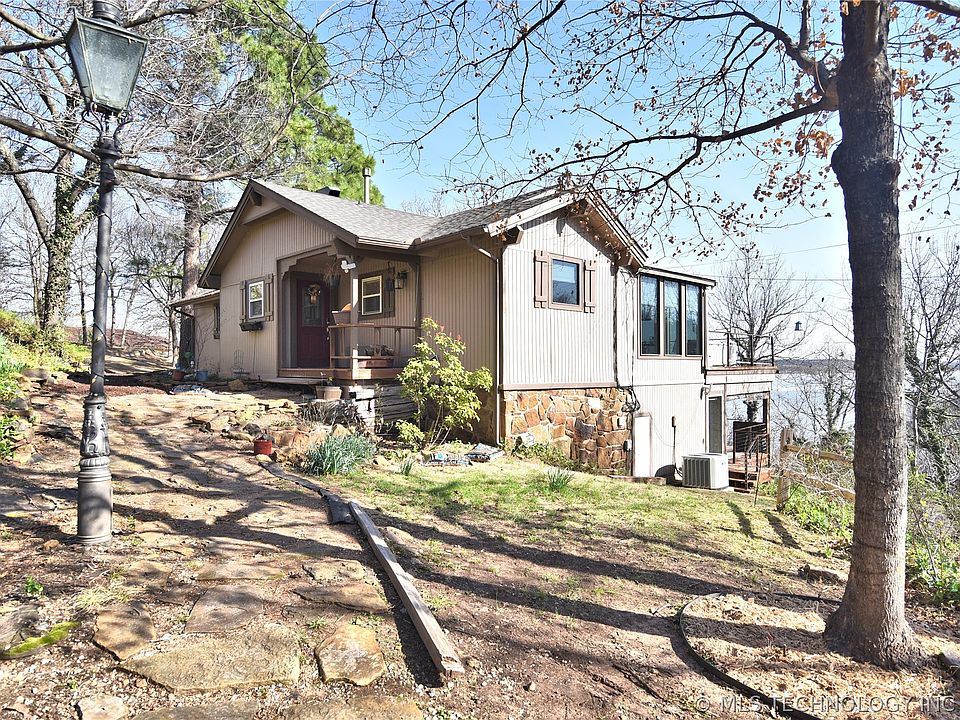 1st image of 909 N Canyon Cove Dr