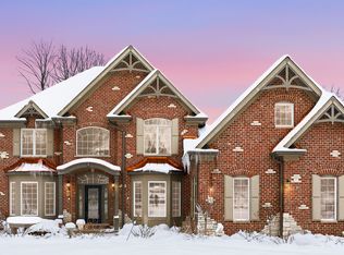 761 Reserve Ct, South Elgin, IL 60177