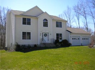 28 Andersen Ln, Oakdale, CT 06370
